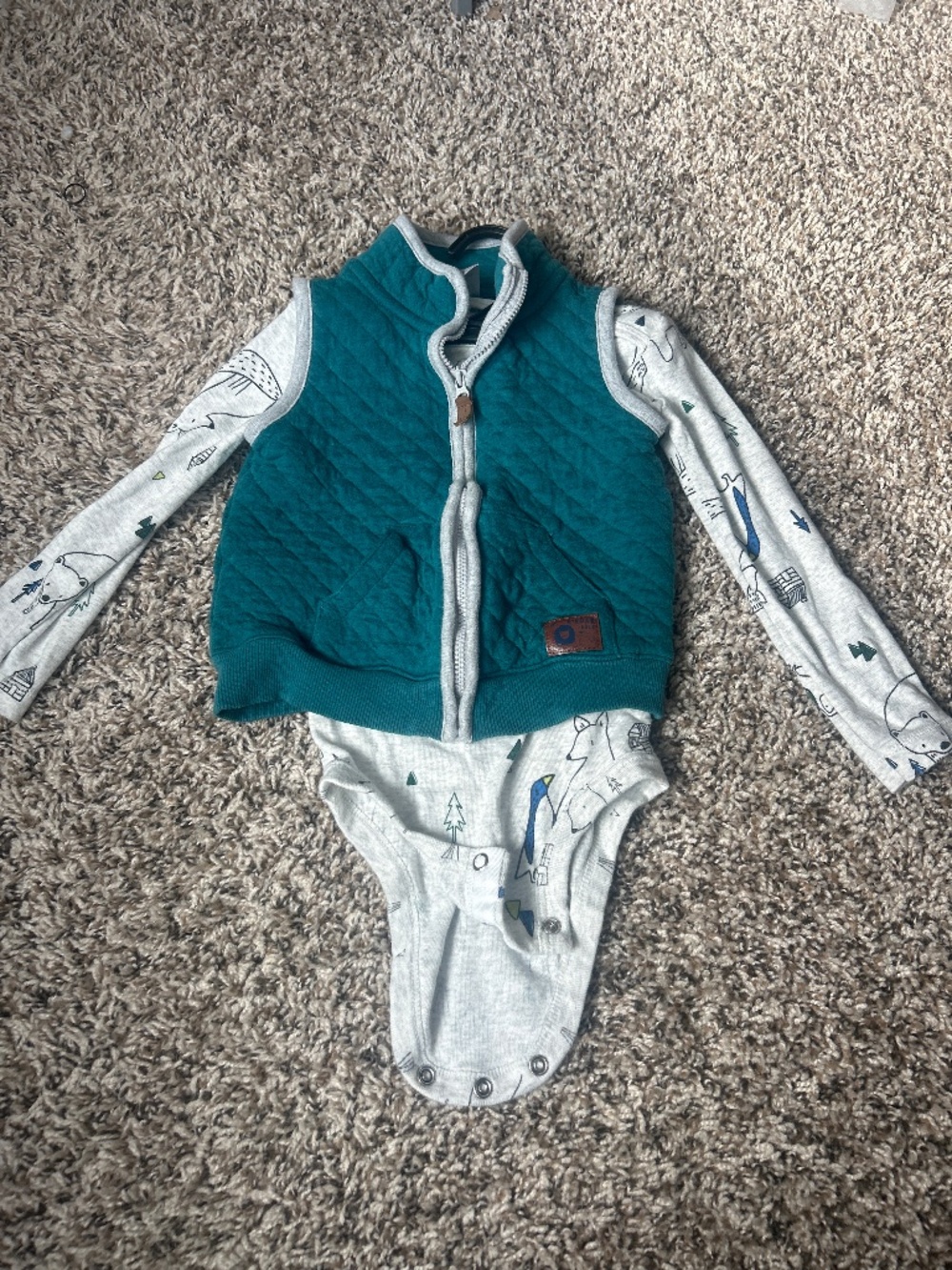 Carter’s Polar Bear Long Sleeve Shirt White Gray  teal blue Size 24 months